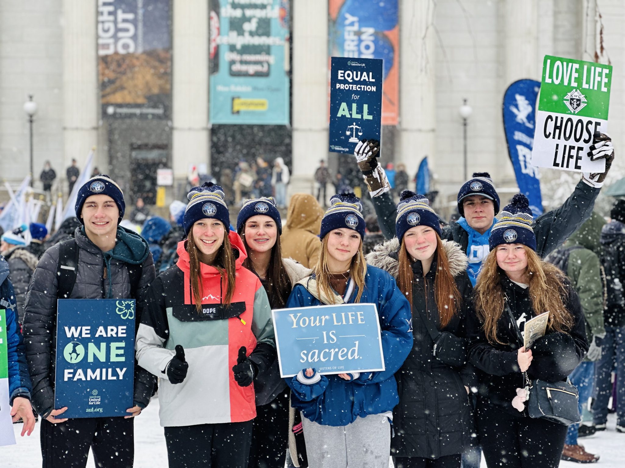 escanaba-holy-name-catholic-school-students-participate-in-march-for